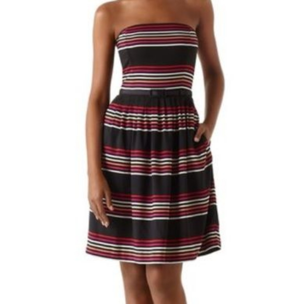 Very cute WHBM Fit and Flare Sundress Size 2, with removable straps